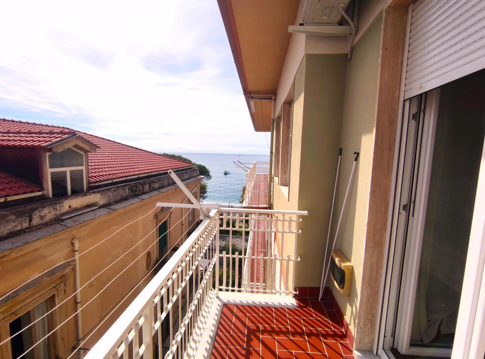 La Parigina - La Casa Al Mare A Maiori Apartment Exterior photo